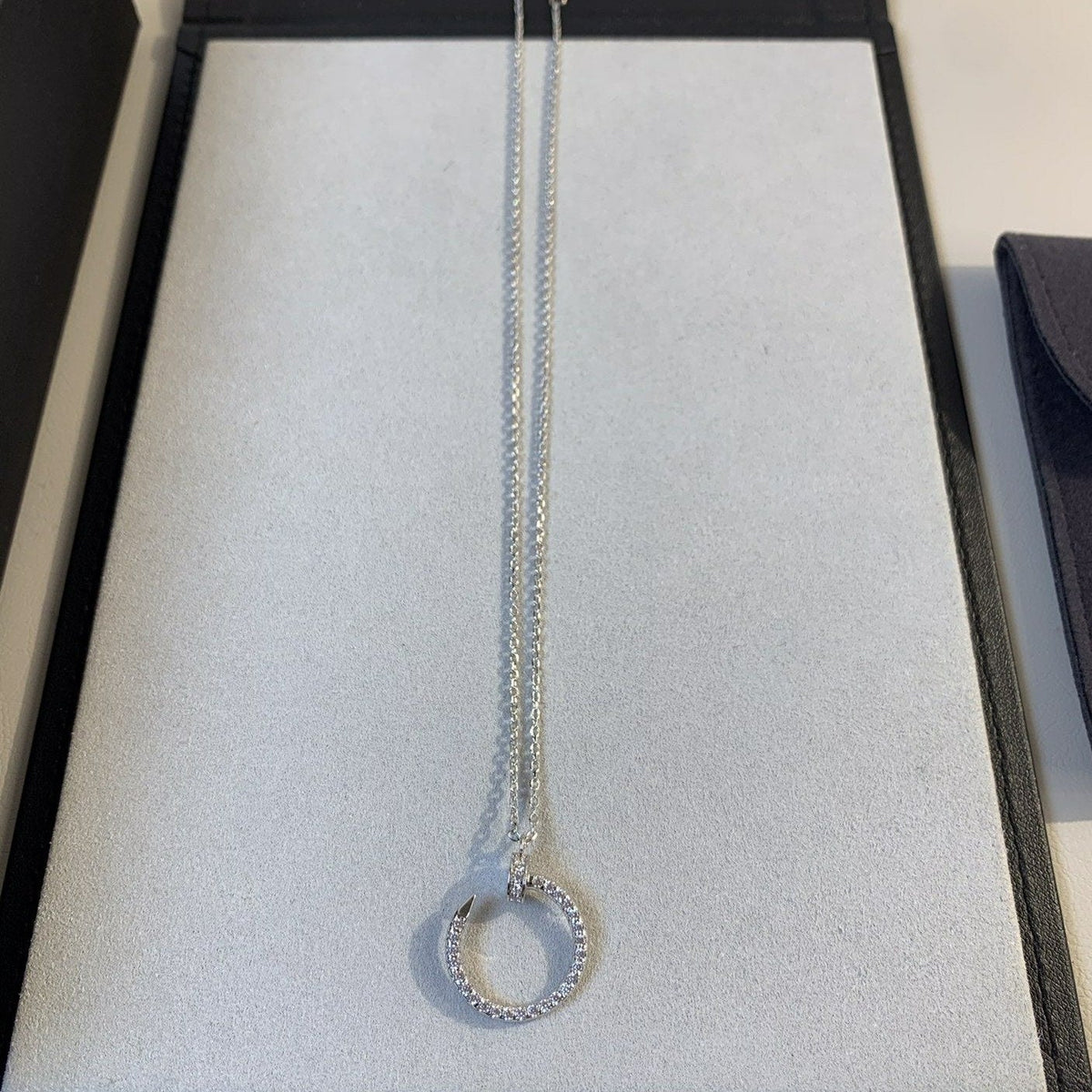 ¡®Aura Jewels¡¯JUSTE NECKLACE SILVER DIAMONDS