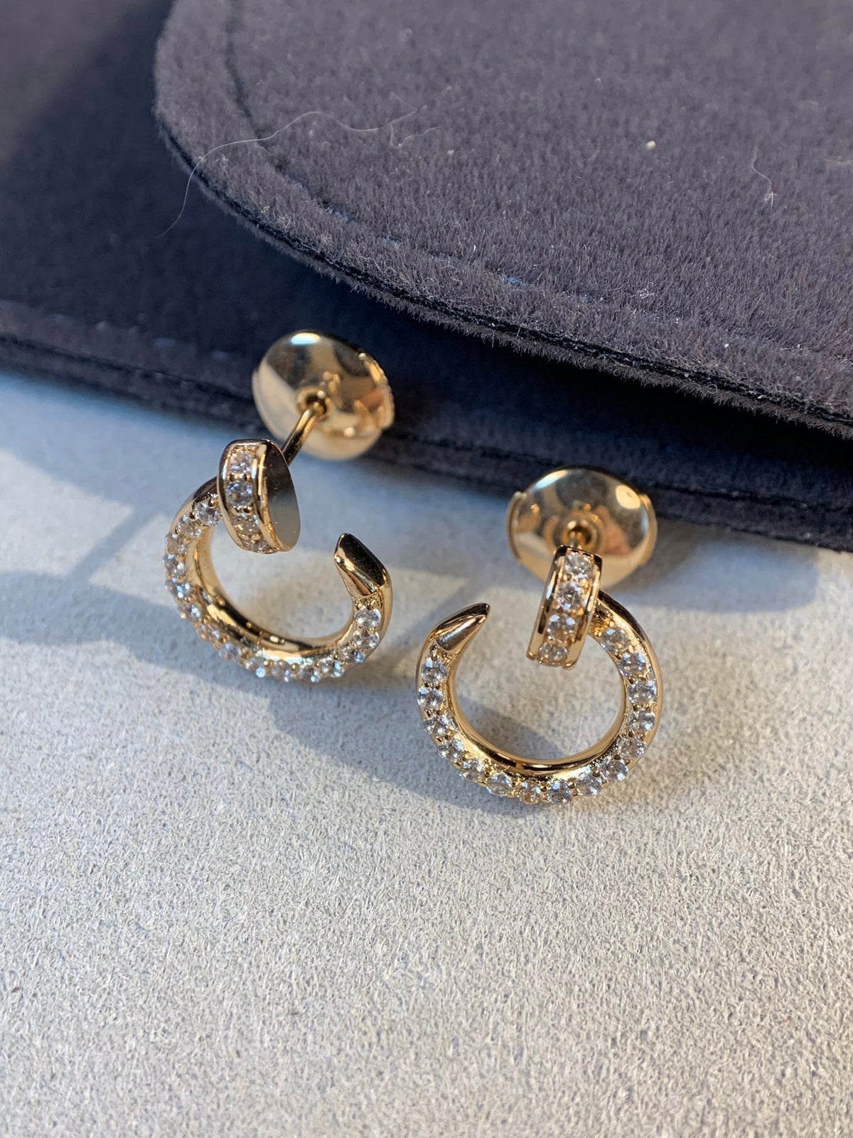 ¡®Aura Jewels¡¯JUSTE EARRINGS GOLD DIAMONDS