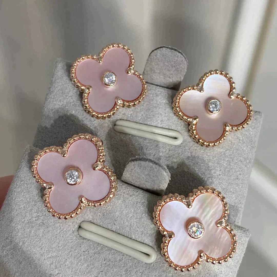 ¡®Aura Jewels¡¯CLOVER MEDIUM 1 MOTIFS PINK MOP DIAMOND EARRINGS