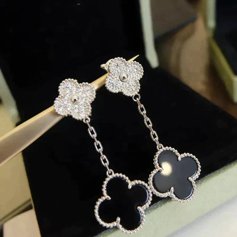 ¡®Aura Jewels¡¯CLOVER 2 MOTIFS DIAMOND ONYX EARRINGS SILVER