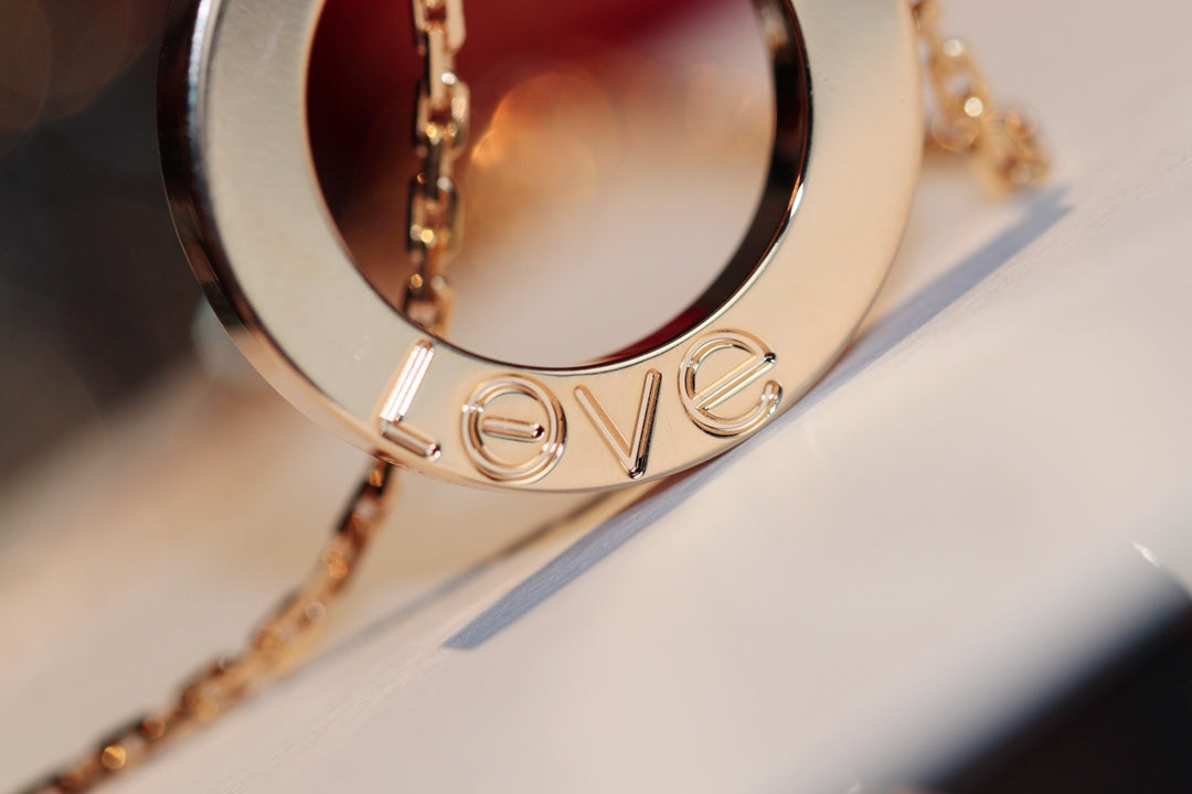 ¡®Aura Jewels¡¯LOVE NECKLACE 16MM 6 DIAMONDS PINK GOLD