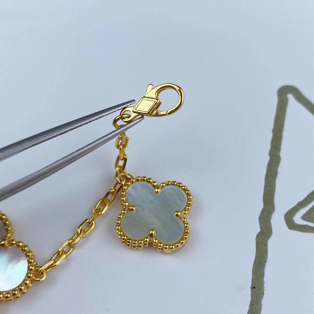 ¡®Aura Jewels¡¯MAGIC CLOVER MOP GOLD BRACELET 5 MOTIFS