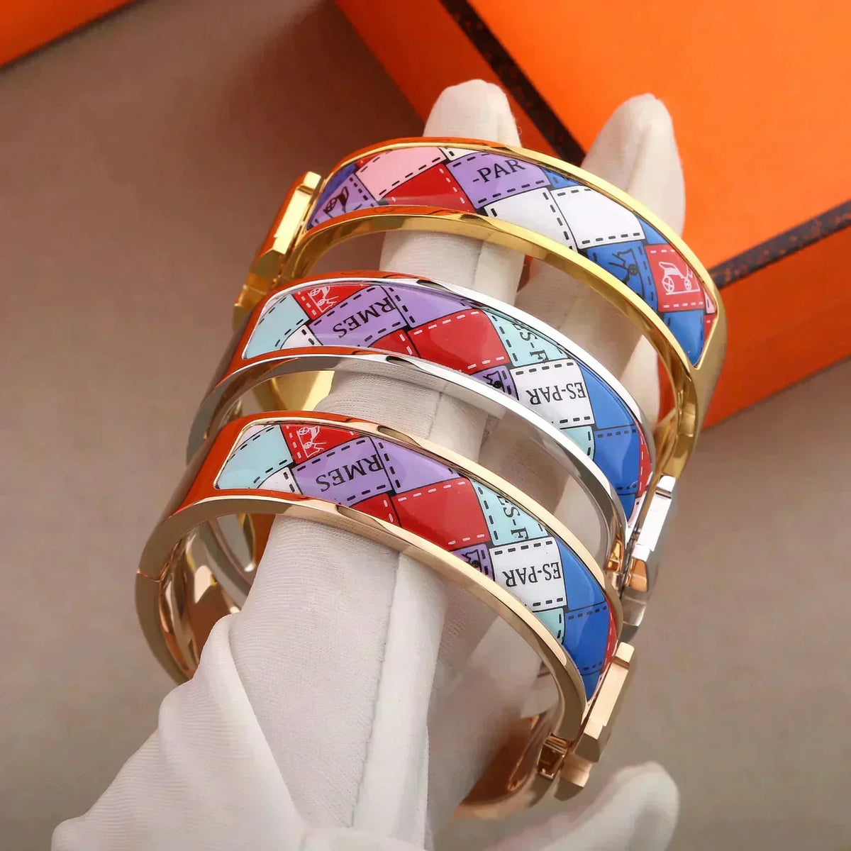¡®Aura Jewels¡¯H BRACELET DOTTED BORDER 12MM