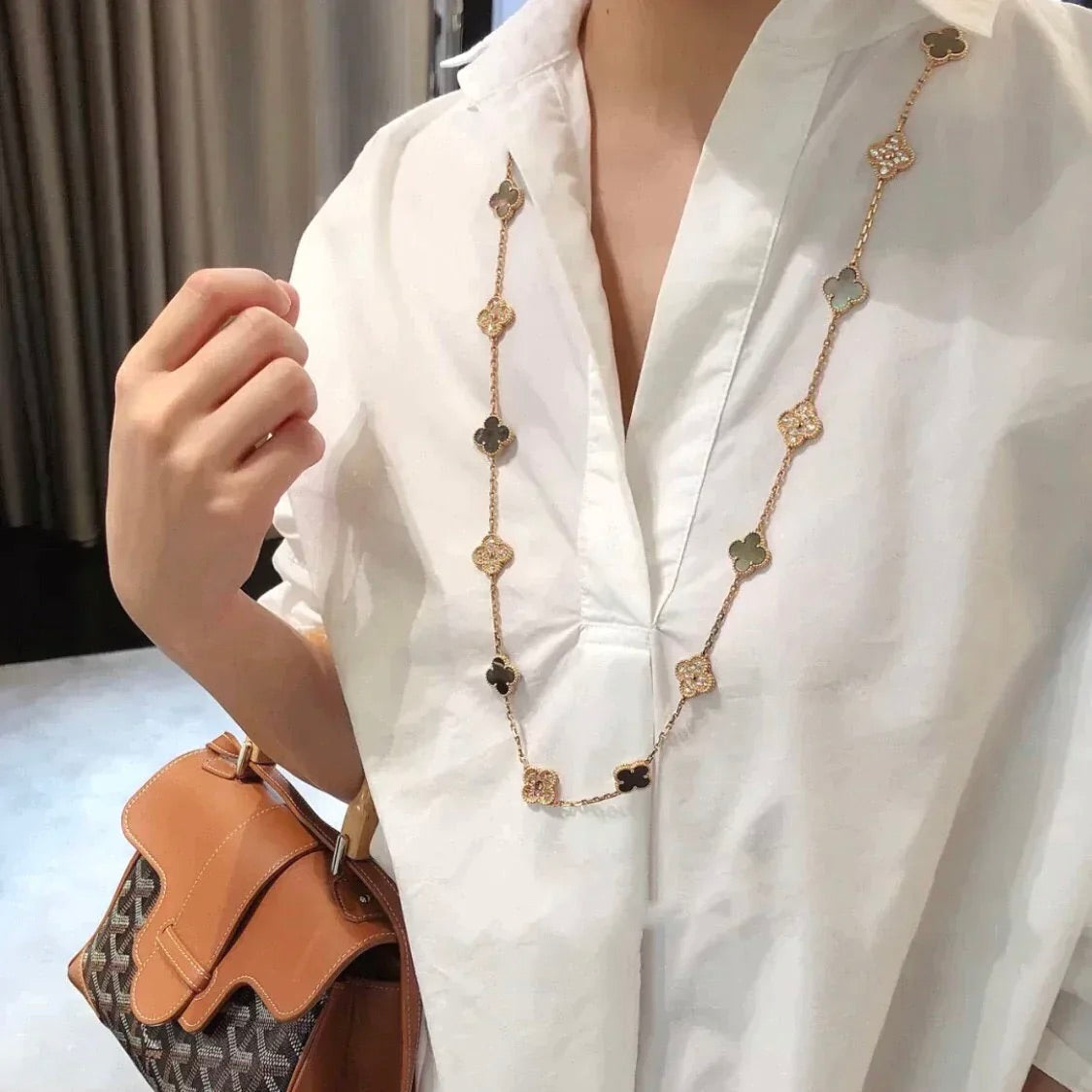 ¡®Aura Jewels¡¯CLOVER 20 MOTIFS DARK MOP DIAMOND NECKLACE