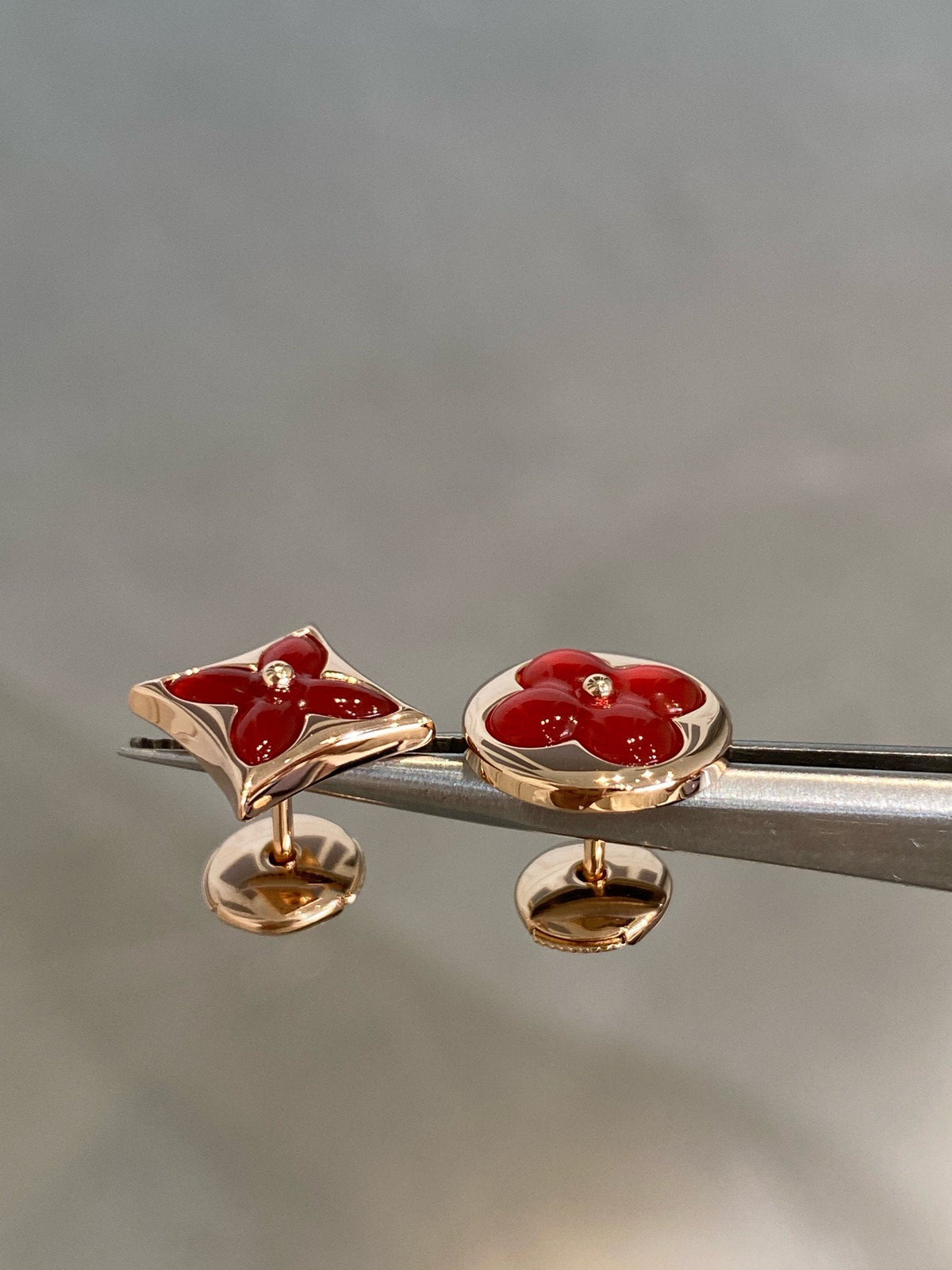 ¡®Aura Jewels¡¯STAR AND SUN PINK GOLD CARNELIAN STUD EARRINGS