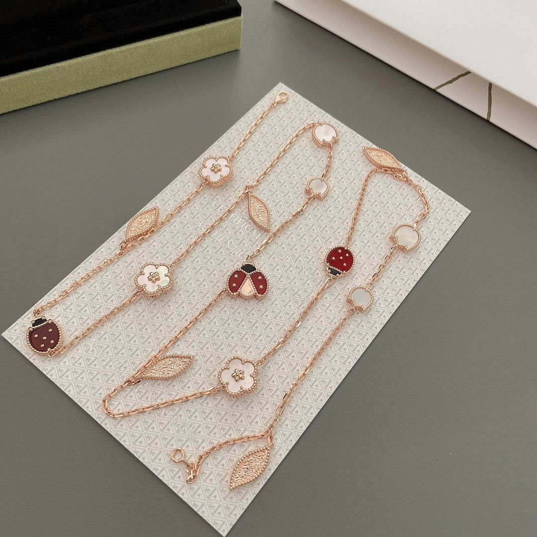 ¡®Aura Jewels¡¯LUCKY SPRING 15 MOTIFS ROSE GOLD NECKLACE