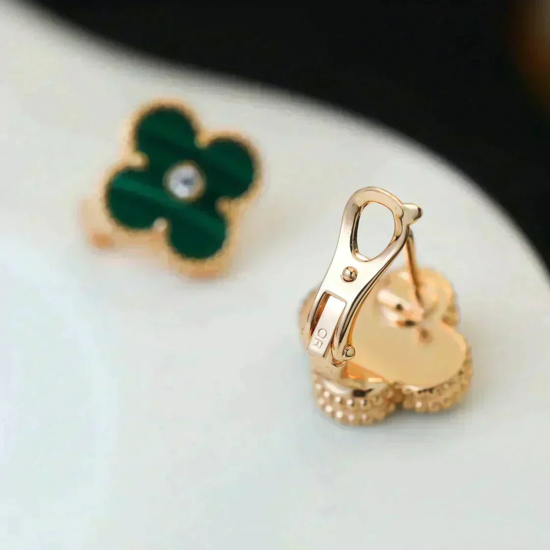 ¡®Aura Jewels¡¯CLOVER MEDIUM 1 MOTIFS MALACHITE DIAMOND EARRINGS