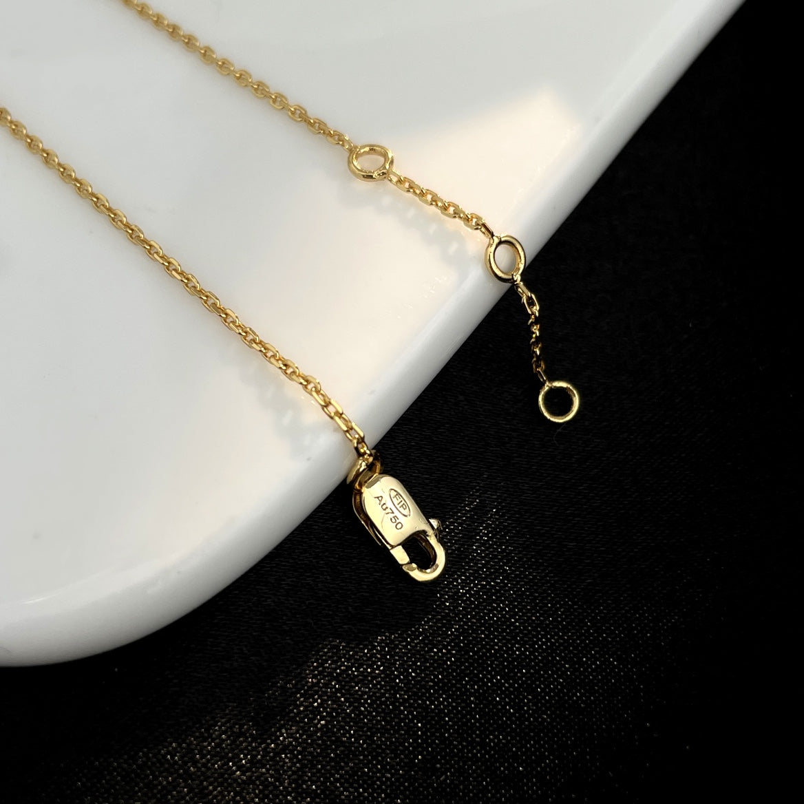 ¡®Aura Jewels¡¯FORCE 10 SMALL CHAIN BRACELET