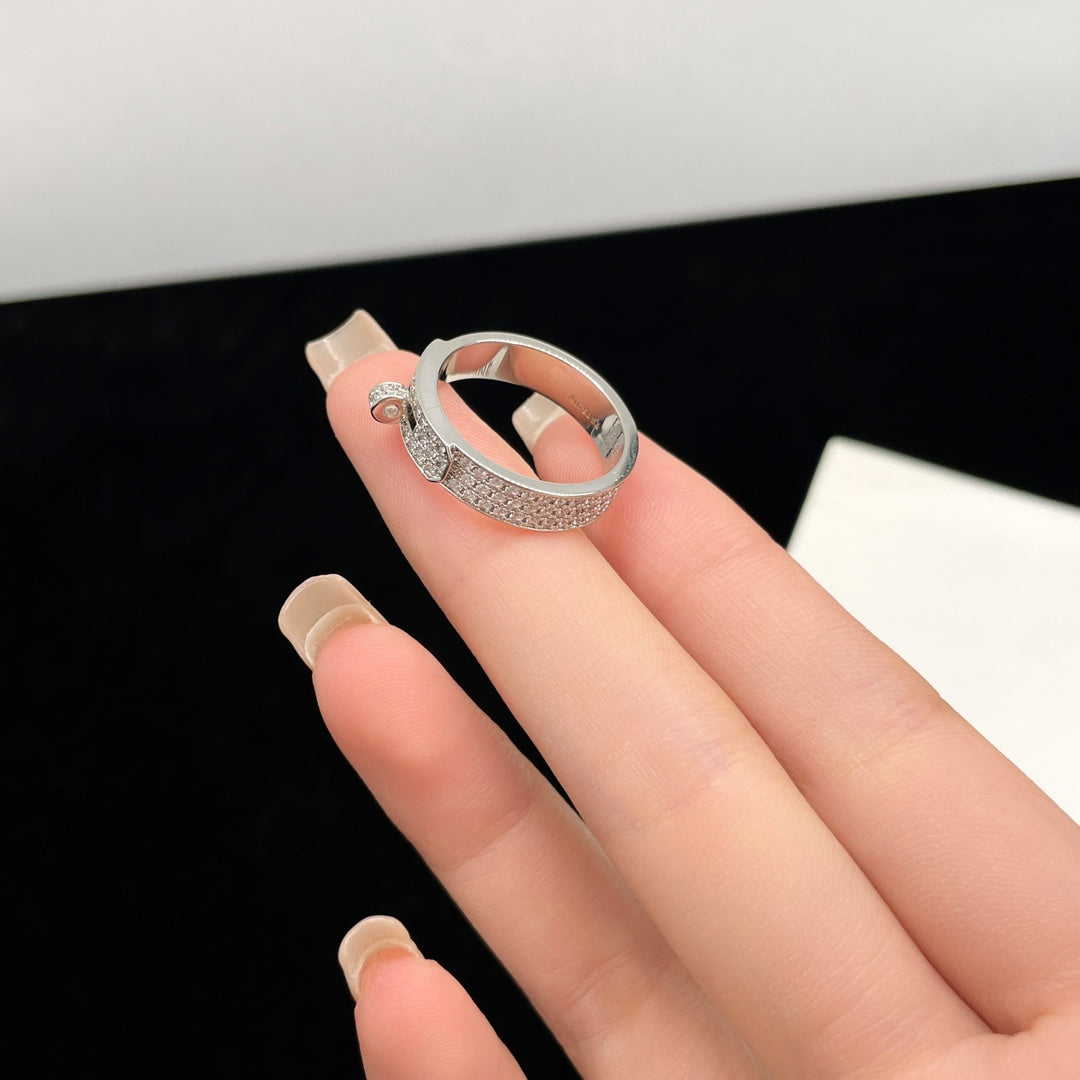 ¡®Aura Jewels¡¯KELLY SILVER DIAMOND RING