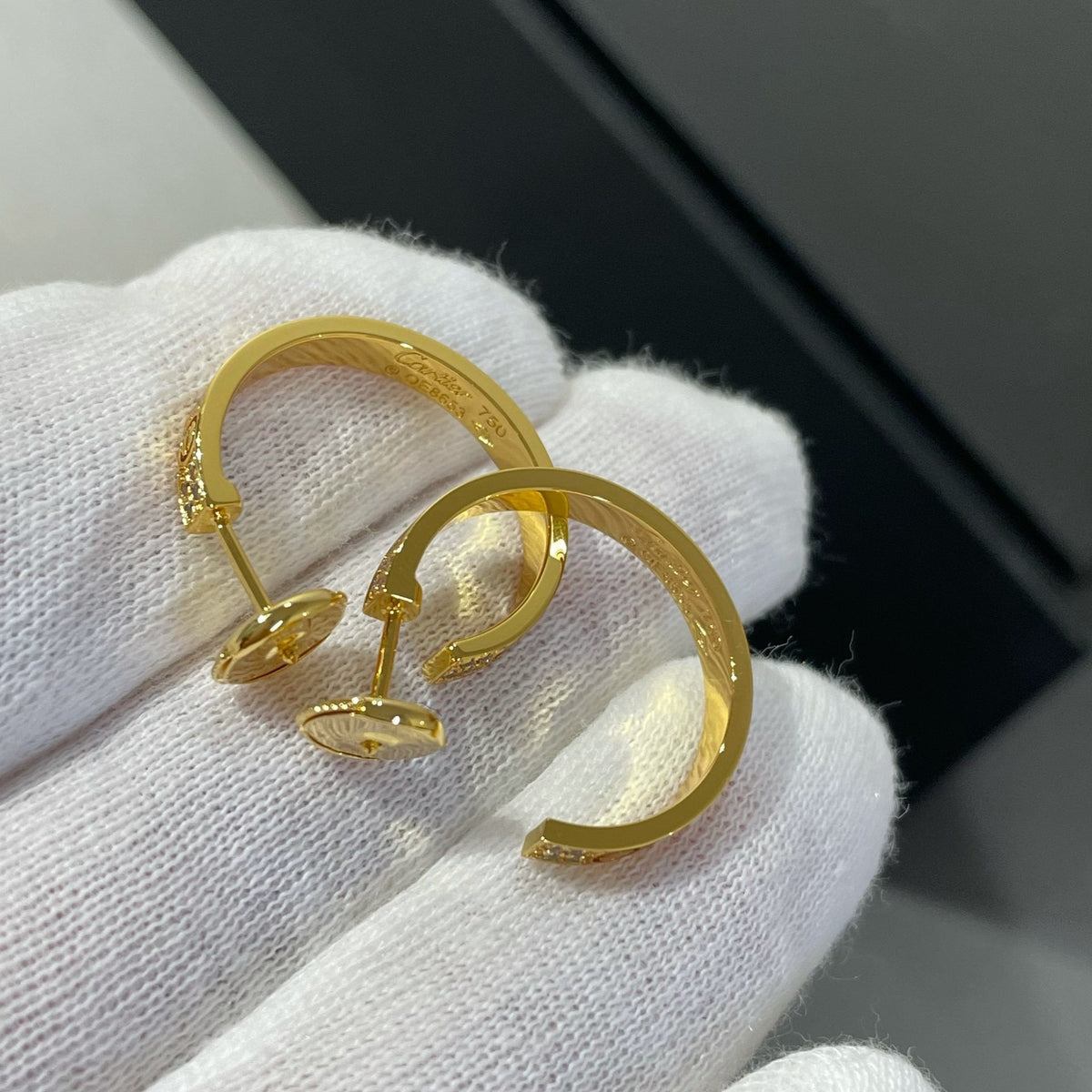 ¡®Aura Jewels¡¯LOVE DIAMOND GOLD HOOP EARRINGS