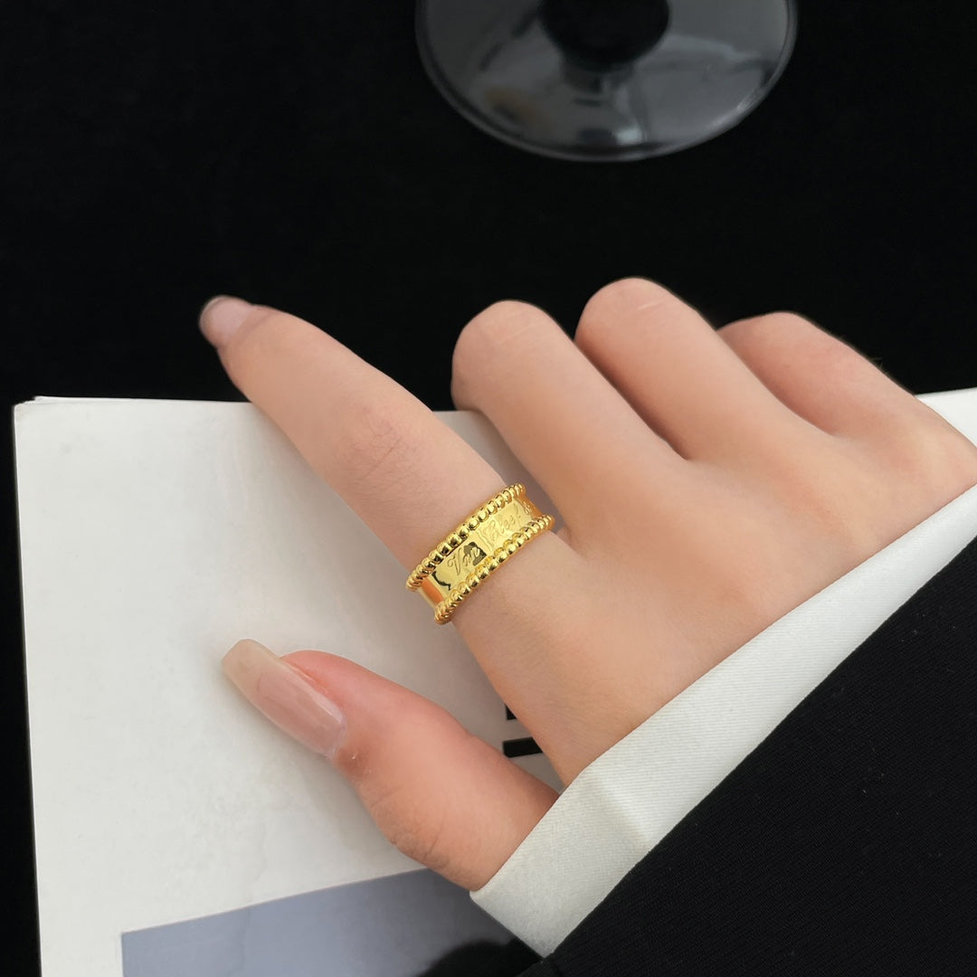 ¡®Aura Jewels¡¯PERLEE SIGNATURE RING