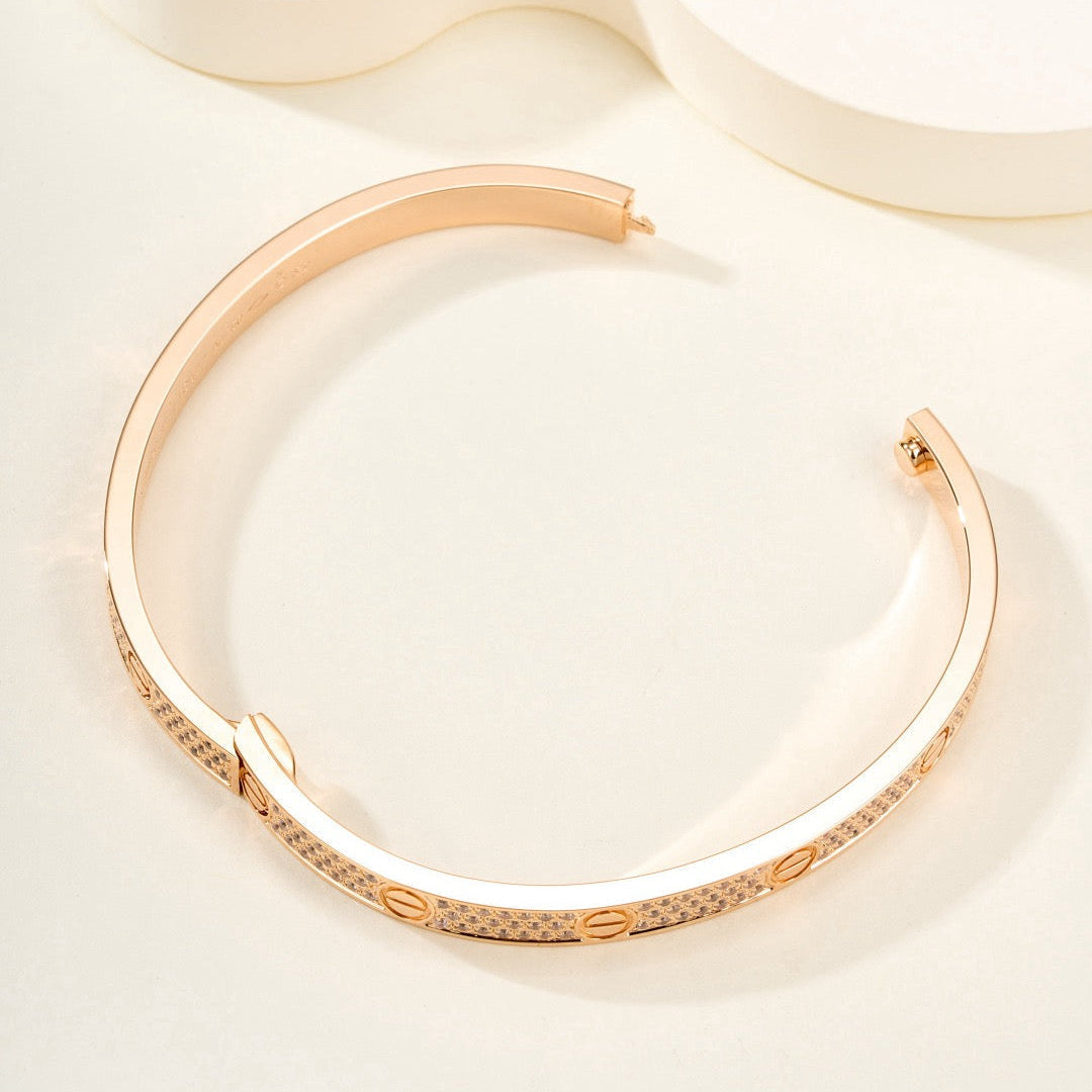 ¡®Aura Jewels¡¯LOVE BRACELET 4.8MM DIAMOND-PAVED