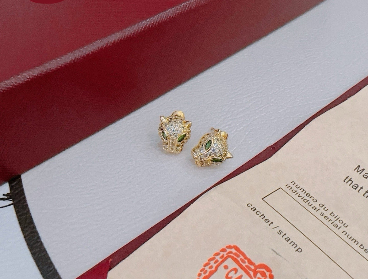¡®AuraJewelry¡¯Full‑Pavé Diamond Panther‑Head Stud Earrings(副本)