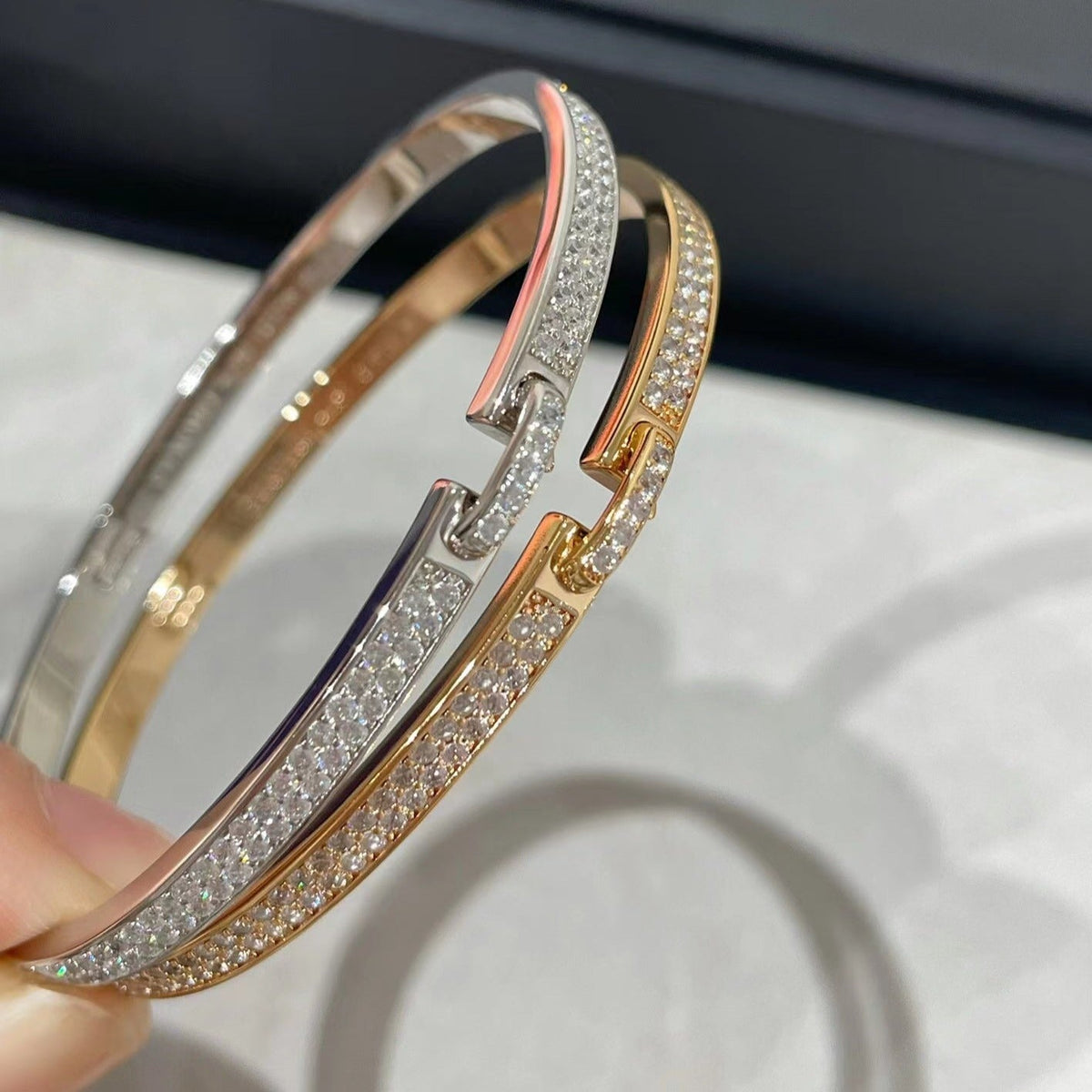 ¡®Aura Jewels¡¯LIENS VIDENCE DIAMOND PAVED BRACELET