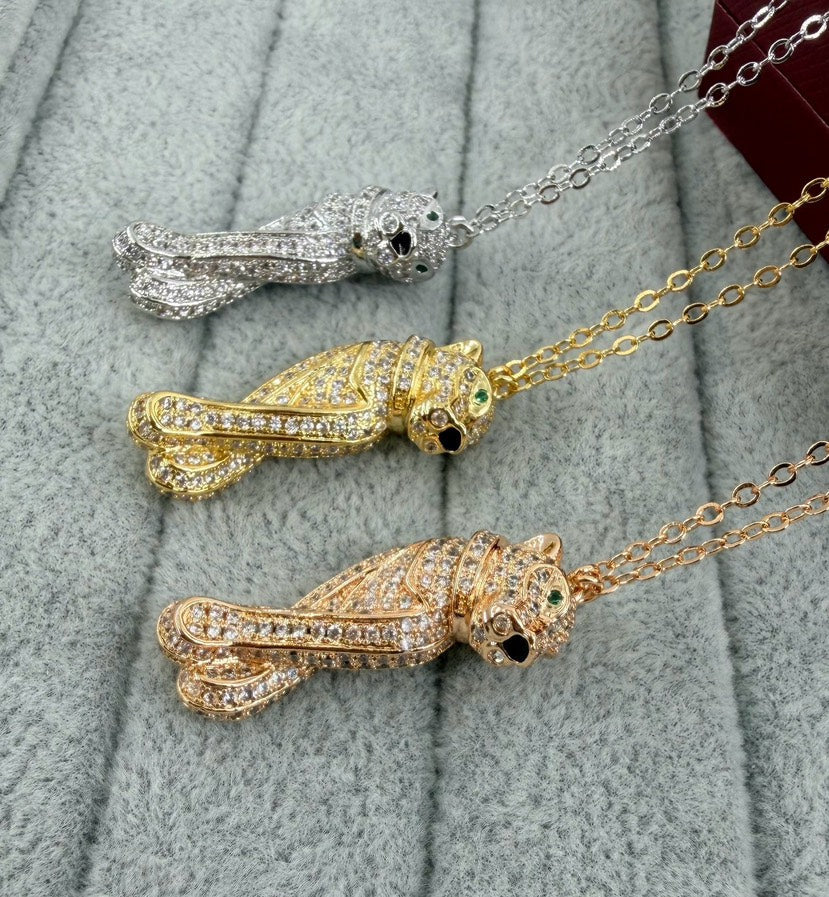 ¡®Aura Jewelry¡¯Pave Fish Pendant Necklace