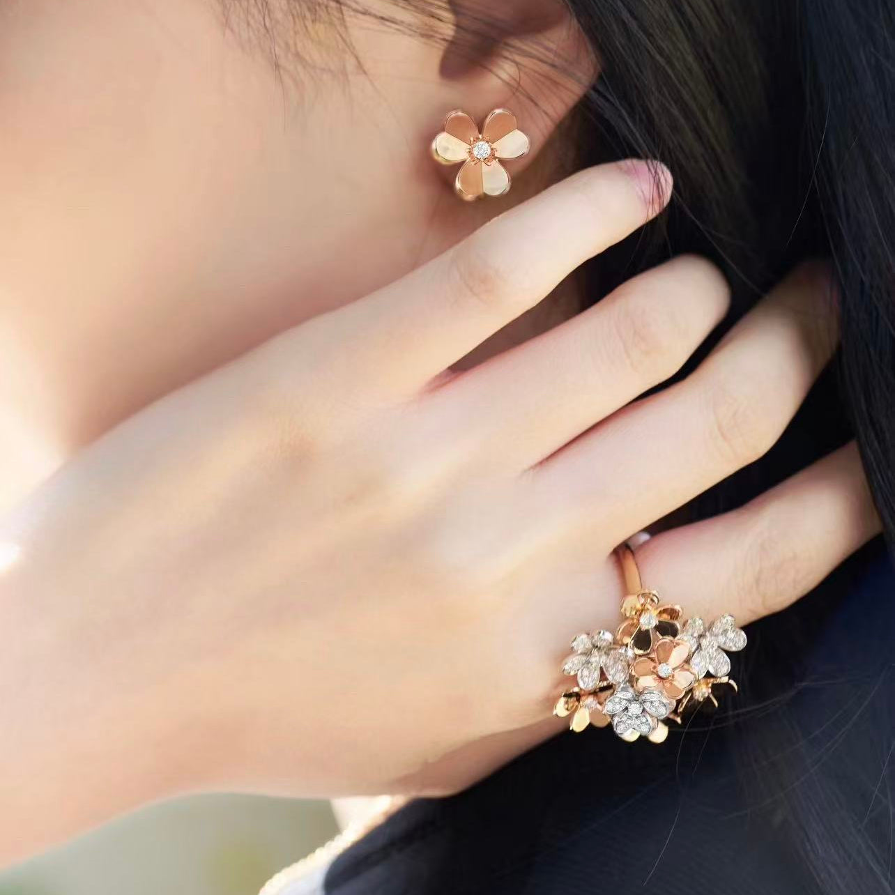 ¡®Aura Jewels¡¯FRIVOLE MINI FLOWER EARRINGS