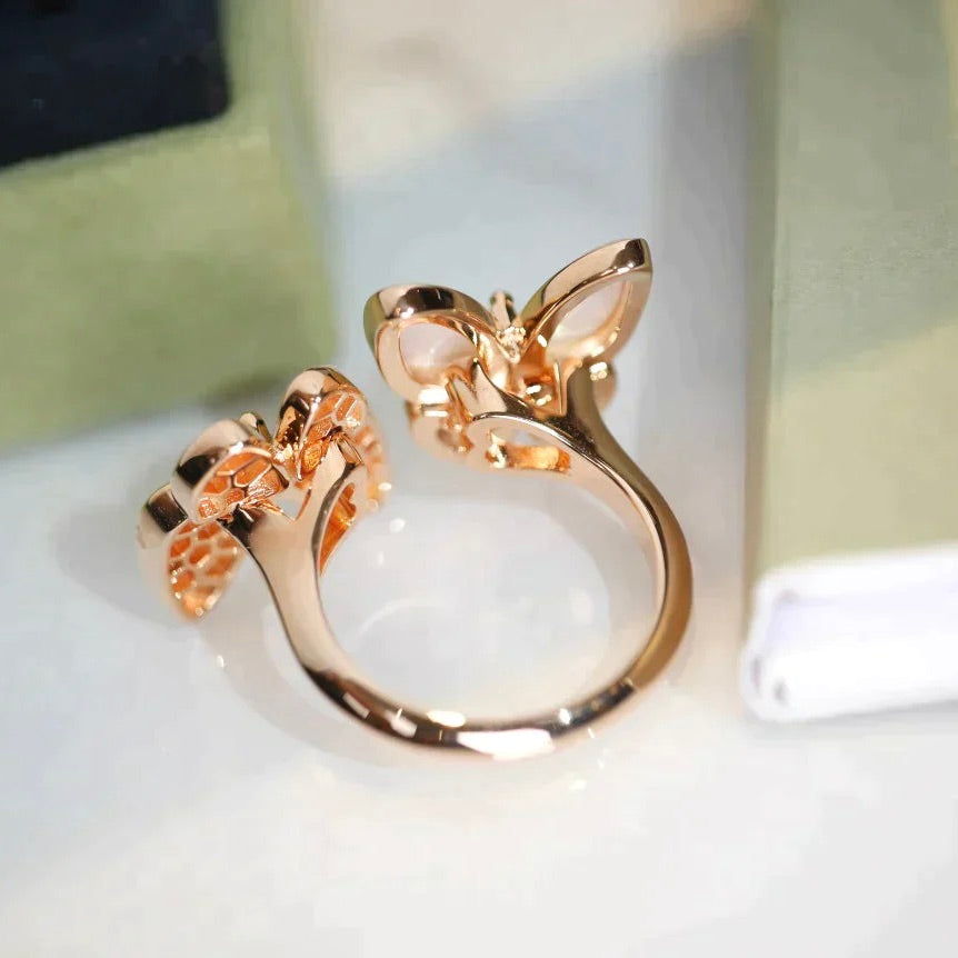 ¡®Aura Jewels¡¯TWIN BUTTERFLY DIAMOND MOP RING