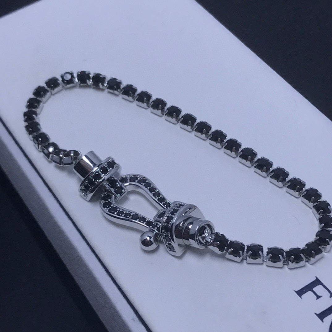 ¡®Aura Jewels¡¯FORCE LARGE HORSESHOE FULL DIAMOND TENNIS BRACELET
