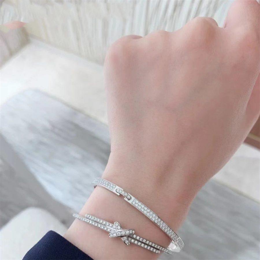 ¡®Aura Jewels¡¯JEUX DE BRACELET DIAMONDS SILVER