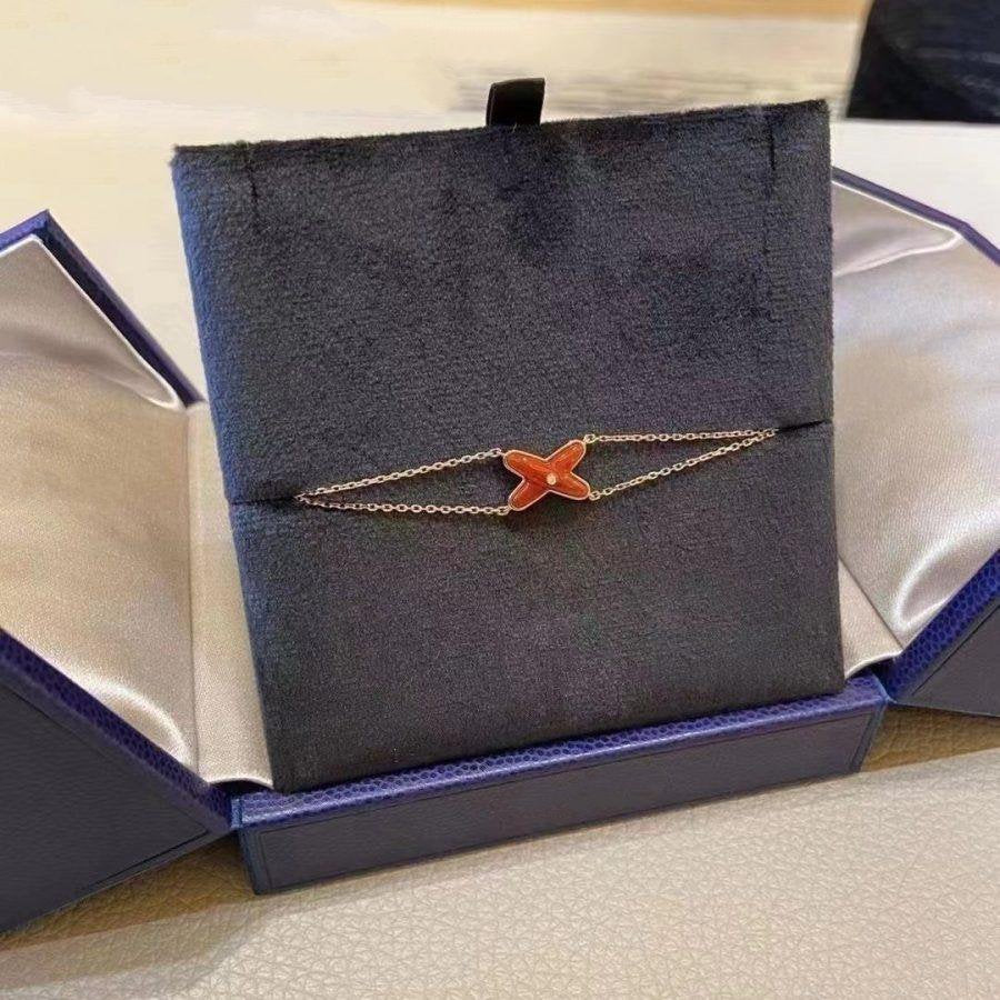 ¡®Aura Jewels¡¯JEUX BRACELET CARNELIAN PINK GOLD 1 DIAMOND