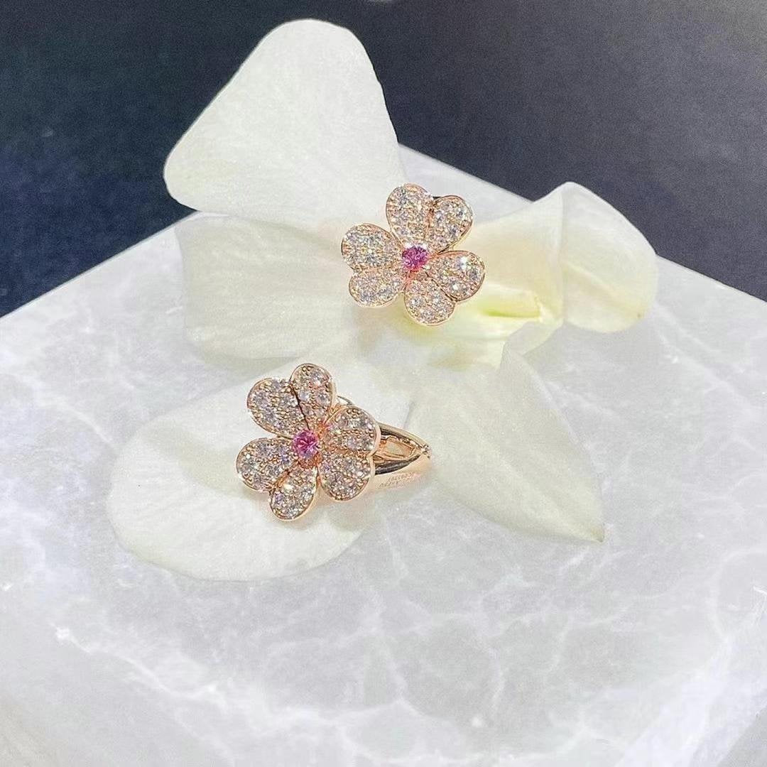 ¡®Aura Jewels¡¯FRIVOLE PINK GOLD FLOWER DIAMOND EARRINGS