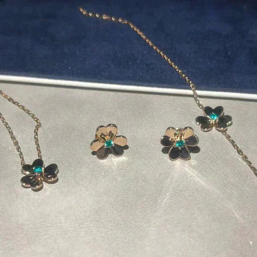 ¡®Aura Jewels¡¯FRIVOLE FLOWER MALACHITE EARRINGS