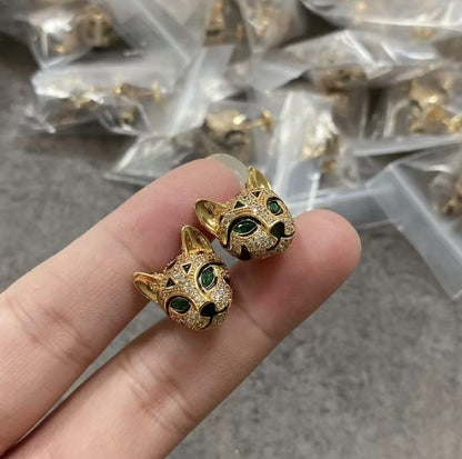 ¡®Aura Jewelry¡¯ Panther Face Stud Earrings