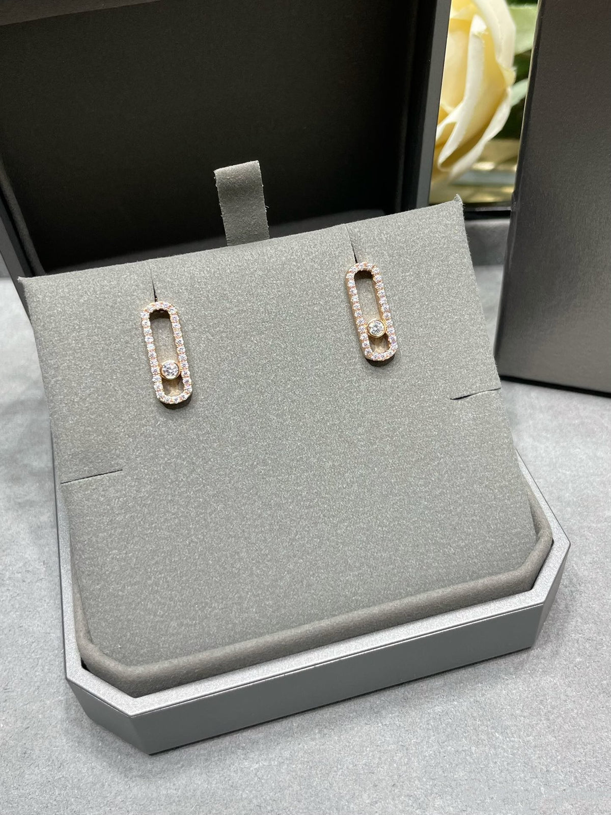 [Aura Jewels]MOVE UNO STUD DIAMOND PAVED EARRINGS