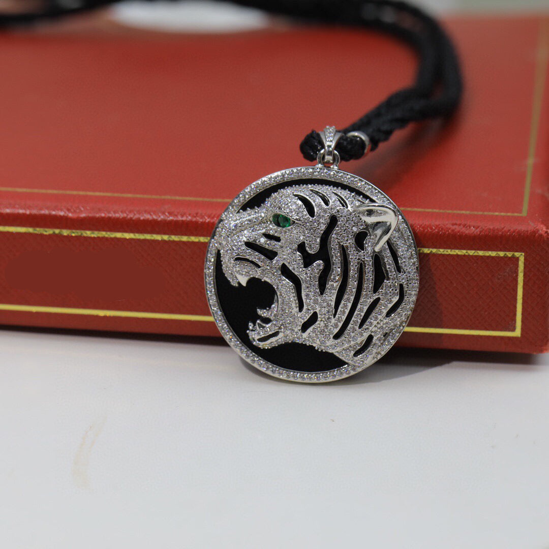 ¡®Aura Jewelry¡ Openwork Tiger Cord Pendant Necklace