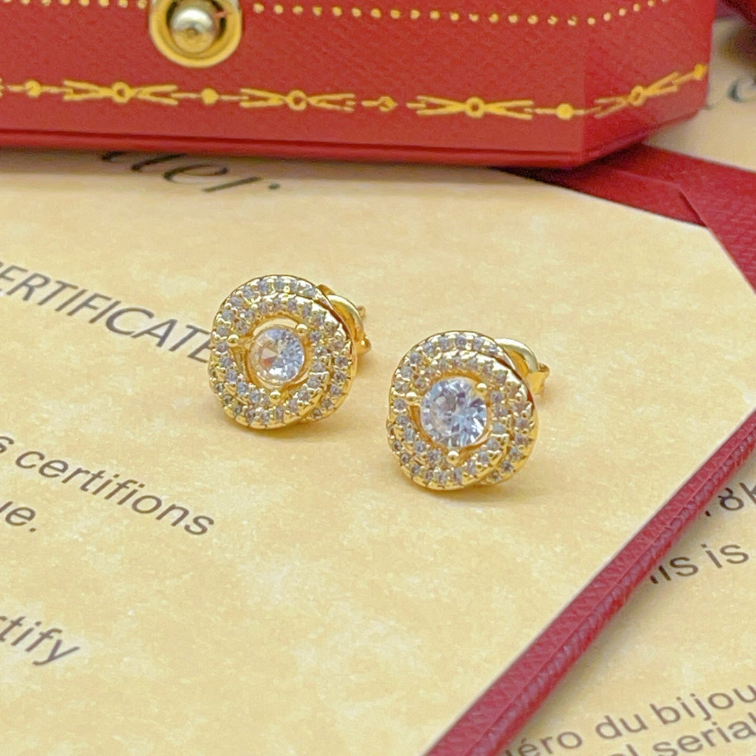¡®Aura Jewelry¡¯Love Knot Stud Earrings