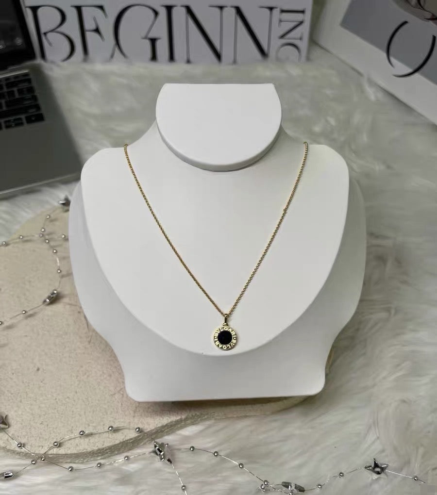 [Aura Jewelry] T  Round Double-Sided Mother-of-Pearl Necklace