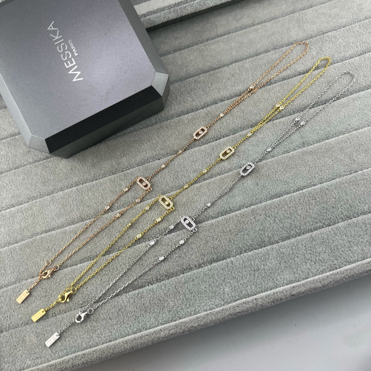 [Aura Jewelry] Flexible Arm Chain Bracelet with Sliding Diamonds