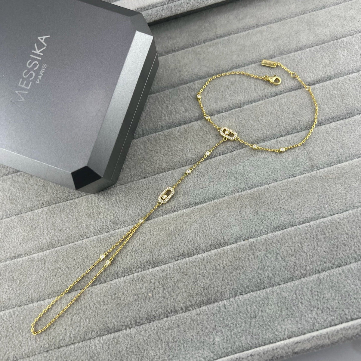 [Aura Jewelry] Flexible Arm Chain Bracelet with Sliding Diamonds