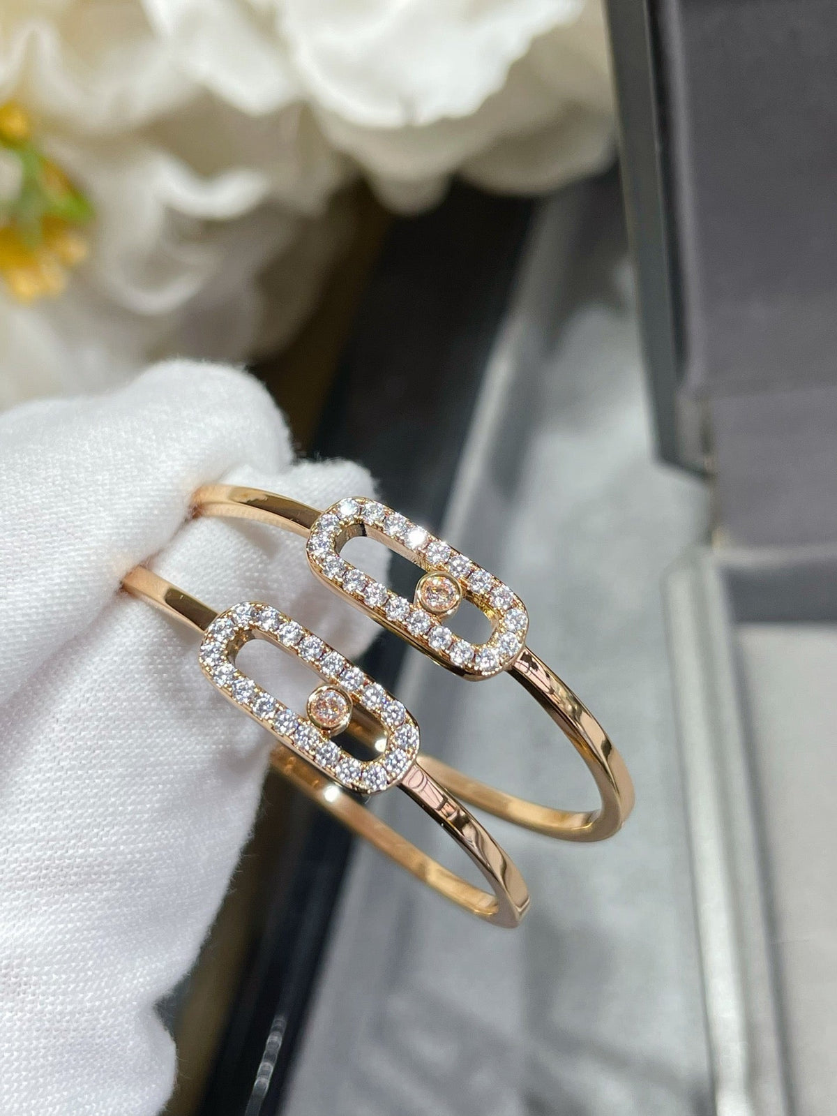 [Aura Jewelry]Move Sliding‑Diamond Hoop Earrings