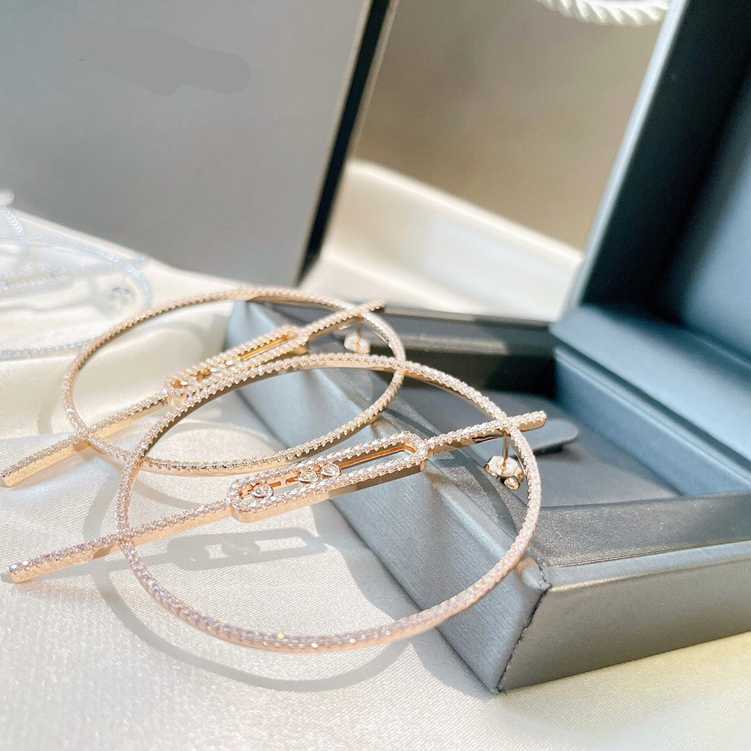 [Aura Jewelry]Move Large Hoop Earrings, Three Sliding Diamonds