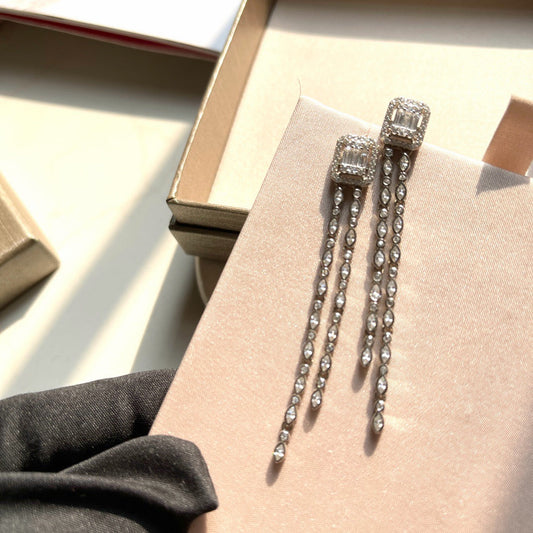 [Aura Jewelry] Alix Long Drop Earrings, White Gold with Diamonds