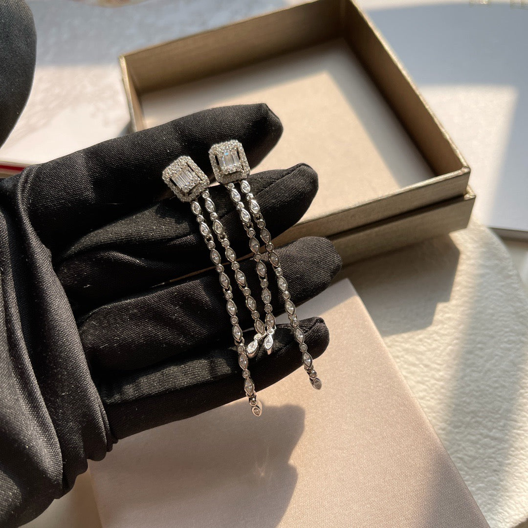[Aura Jewelry] Alix Long Drop Earrings, White Gold with Diamonds