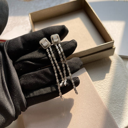 [Aura Jewelry] Alix Long Drop Earrings, White Gold with Diamonds