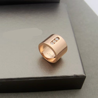 [Aura Jewelry] Move Wide 3 Moving Diamonds Wide Band Ring