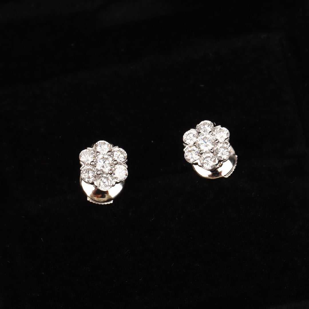 ¡®AuraJewelry¡¯Fleurette Stud Earrings, 18K Gold‑Plated, 7‑Stone