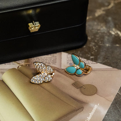¡®AuraJewelry¡¯Asymmetrical Butterfly Earclips