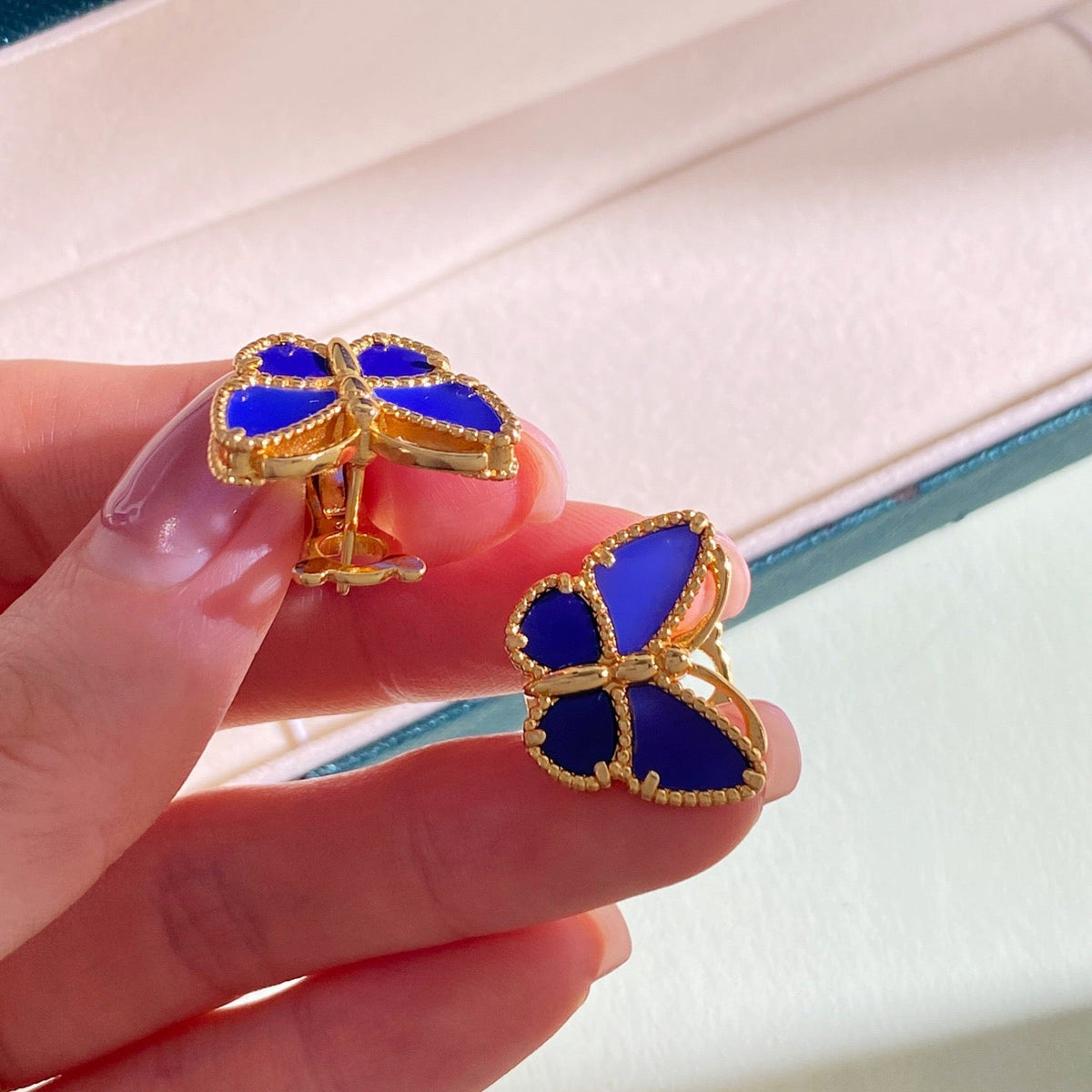 ¡®AuraJewelry¡¯ Sweet Alhambra Butterfly Earstuds, Blue Chalcedony