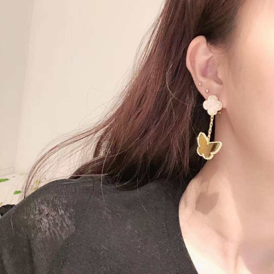 ¡®AuraJewelry¡¯CLOVER MEDIUM 1 MOTIFS CARNELIAN  DIAMOND earrings