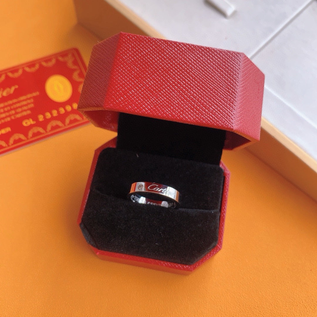 ¡®AuraJewelry¡¯Signature Single‑Diamond Couple Band Rings