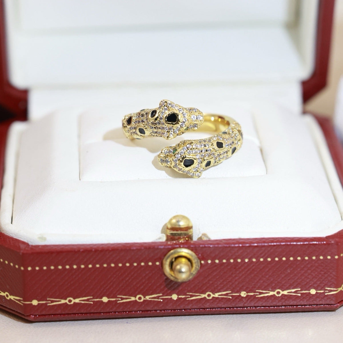 ¡®AuraJewelry¡¯Double‑Panther‑Head Full‑Pavé Diamond Open Ring
