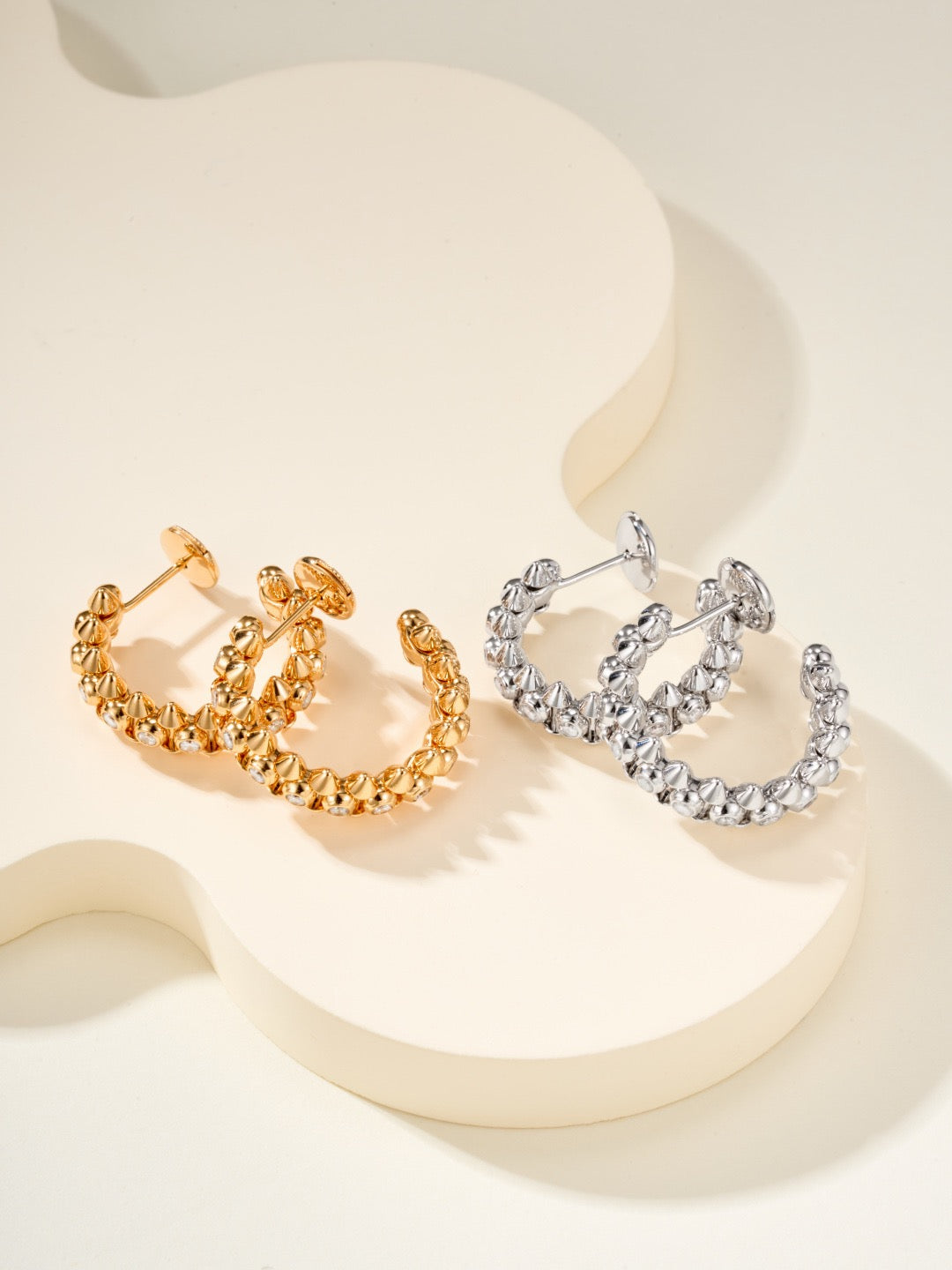 ¡®AuraJewelry¡¯Clash‑de  Spiked Diamond Earrings