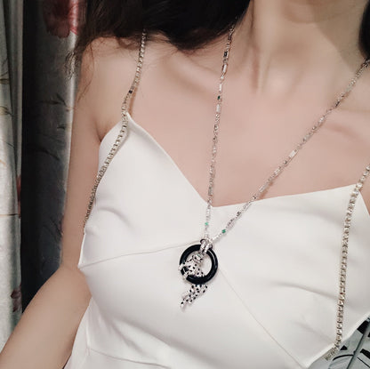 ¡®Aura Jewelry¡¯Pave Panther Circle Pendant Necklace