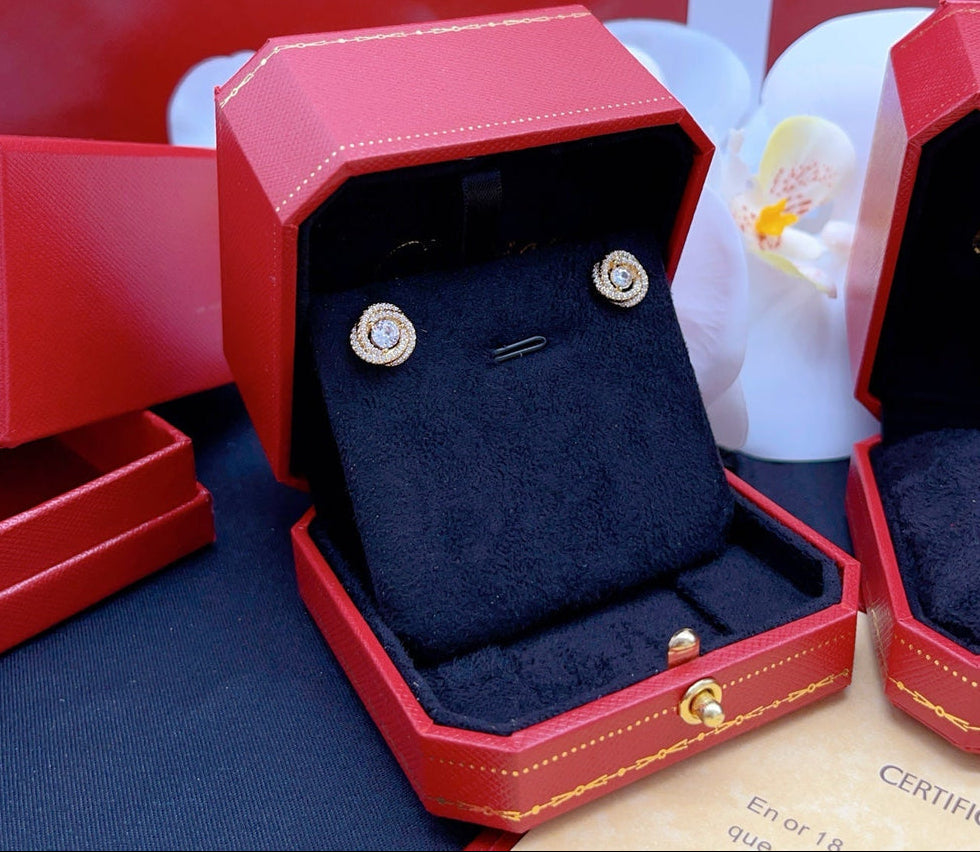 ¡®Aura Jewelry¡¯Love Knot Stud Earrings